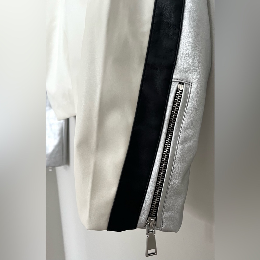 Steve Madden Helayna Colorblock Moto Jacket - Picture 5 of 5